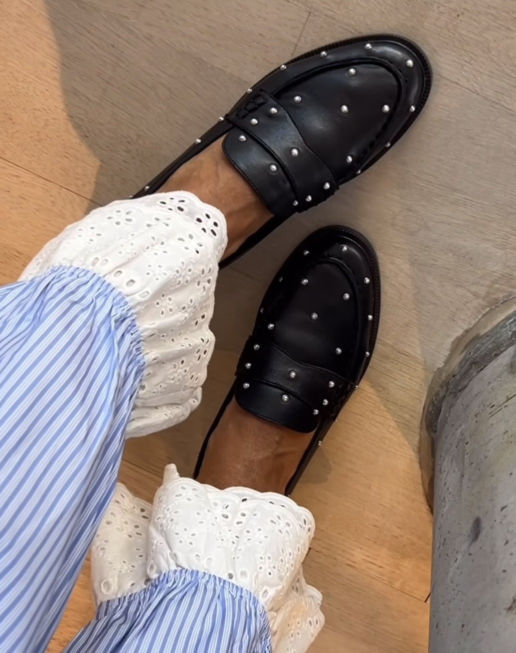 The Pearl Shoe Loafers BLACK